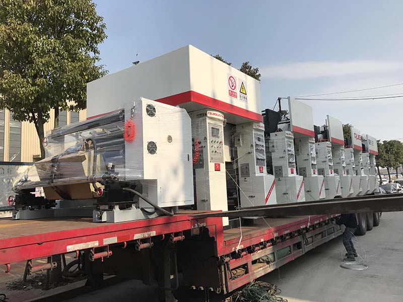 2臺吹膜機，1臺8色印刷機，發(fā)貨